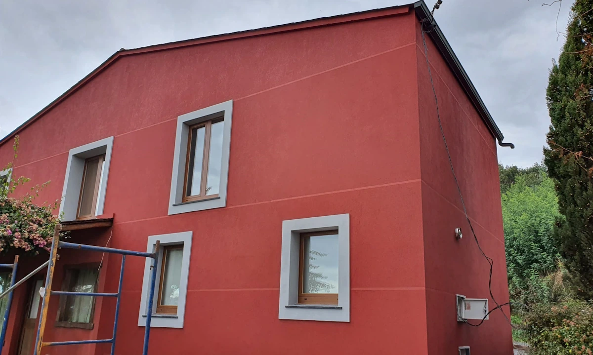 Impermeabilización de fachada con sistema SATE