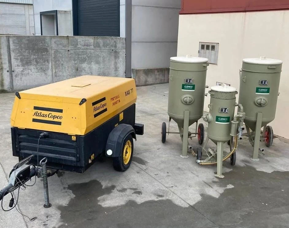 maquinaria para limpieza con chorro de arena